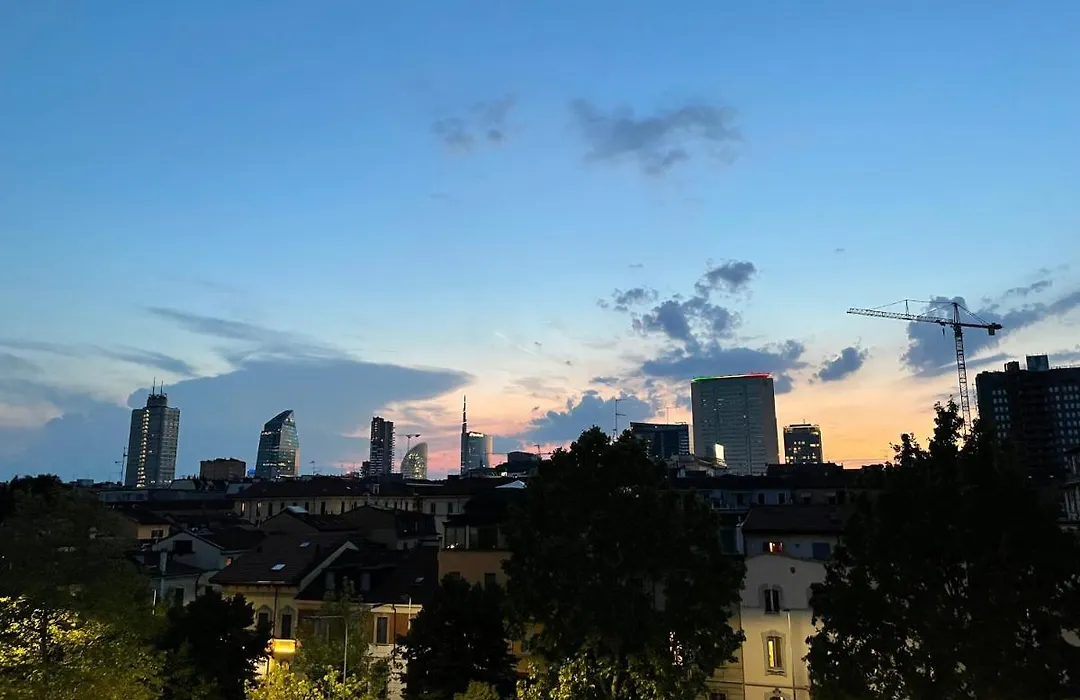 The Painting Apartment. A Central And Lovely Apartment In Milan-1
